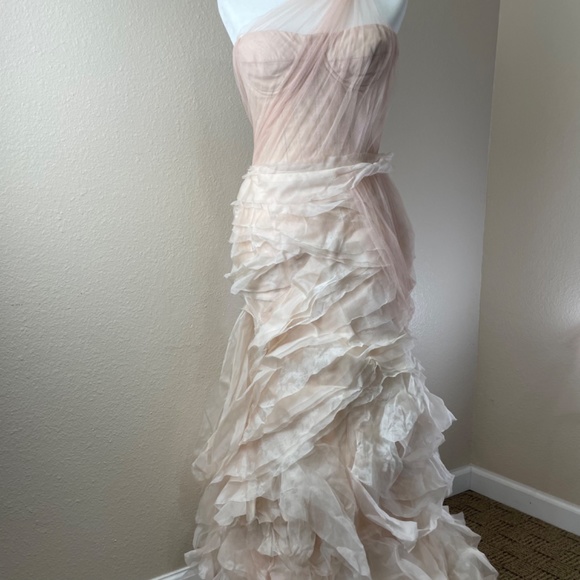 Vera Wang Dresses & Skirts - Vera Wang Farrah Dress ~ Soft Shades of Pink  ~ Size 6